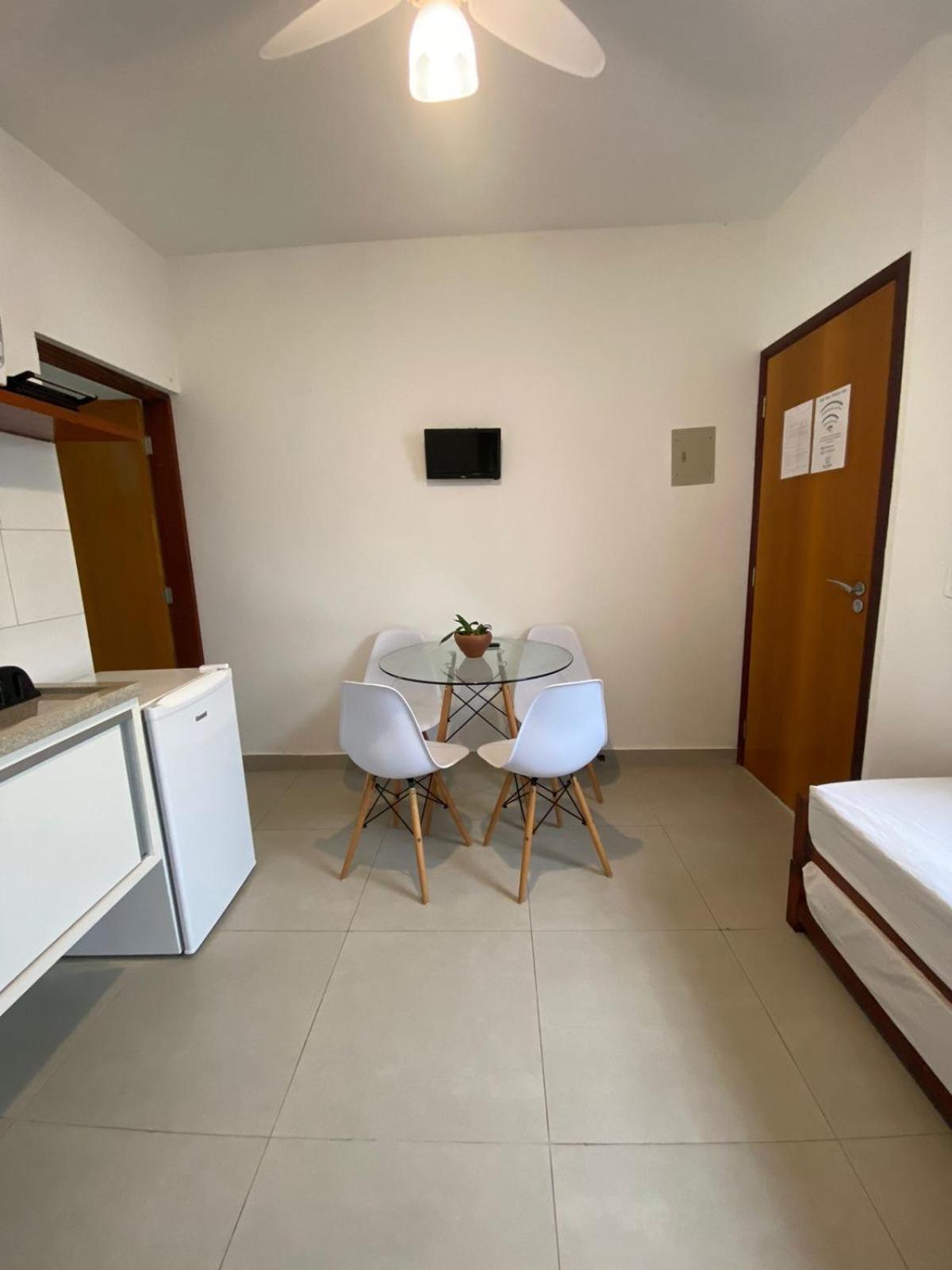 Vila Lorenzi & Apartamentos Убатуба Екстер'єр фото